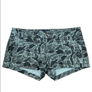 American Eagle Outfitters Camouflage Shortie Shorts Stretch Size 6